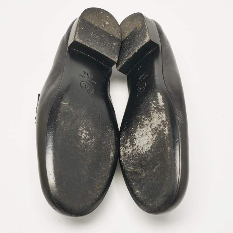 Pre Owned Chanel Black Leather Interlocking Chain Link Loafers Size 38.5