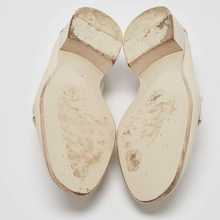 Pre Owned Chanel Off White Leather CC Buckle Loafers Size 35