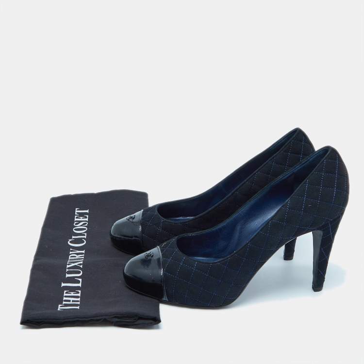 Pre Owned Chanel Navy Blue/Black Quilted Suede and Patent Leather CC Cap Toe Pumps Size 41