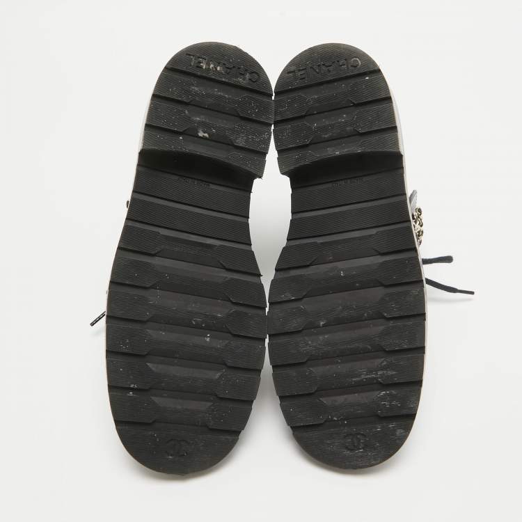 Pre Owned Chanel Black Quilted Leather CC Cap Toe Chain Link Logo Combat Boots Size 38