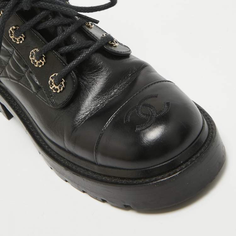 Pre Owned Chanel Black Quilted Leather CC Cap Toe Chain Link Logo Combat Boots Size 38