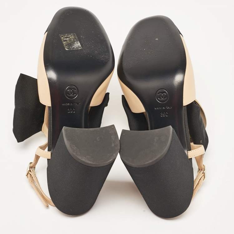 Pre Owned Chanel Beige/Black Leather Block Heel Slingback Pumps Size 39