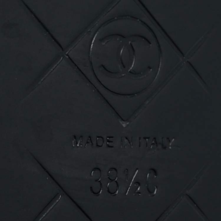Pre Owned Chanel Black Quilted Leather CC Turnlock Slip On Loafers Size 38.5