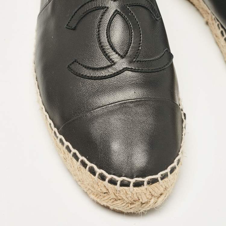 Pre Owned Chanel Black Leather CC Cap Toe Slip On Espadrille Flats Size 39