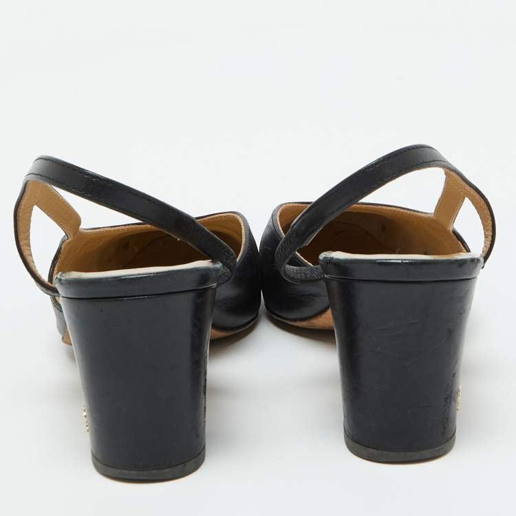 Pre Owned Chanel Black Leather and Fabric CC Cap Toe Slingback Pumps Size 38