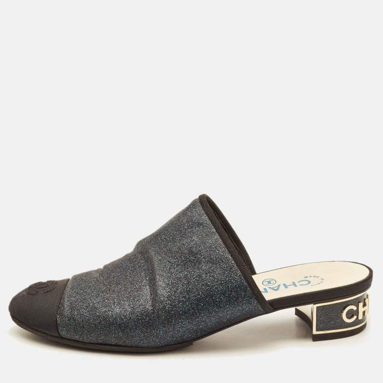 Pre Owned Chanel Navy Blue/Black Glitter Fabric CC Cap Toe Mules Size 38