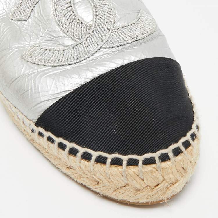 Pre Owned Chanel Silver/Black Leather CC Cap Toe Logo Espadrille Flats Size 41