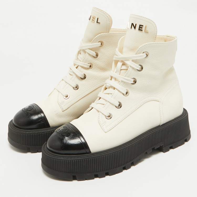 Pre Owned Chanel Black/Cream Leather CC Cap Toe Logo Combat Boots Size 38.5