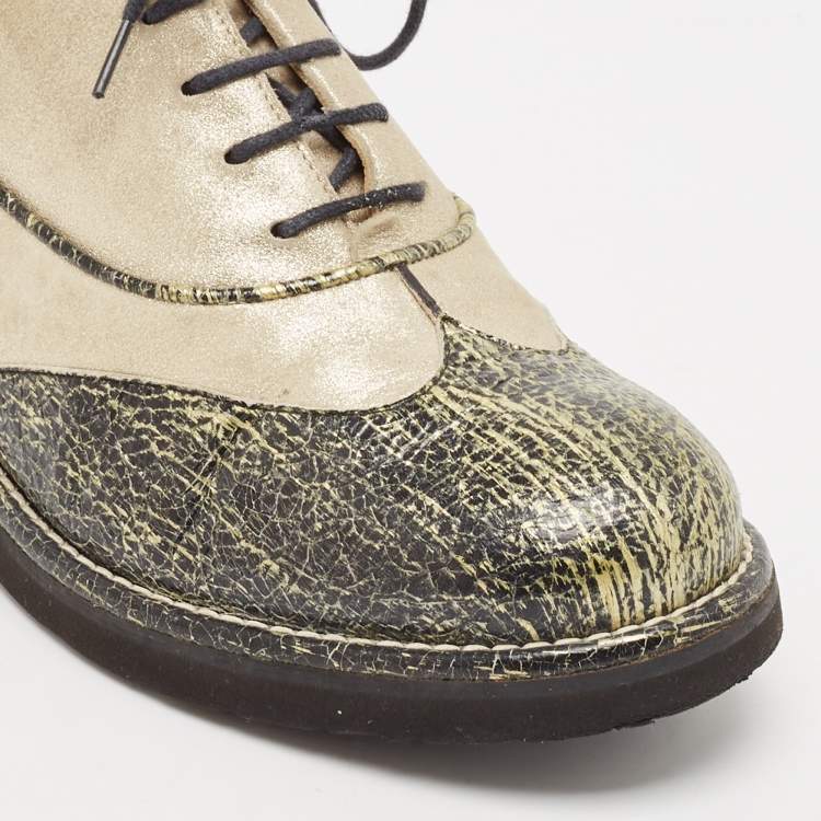 Pre Owned Chanel Beige/Green Suede and Texture Leather Oxfords Size 39
