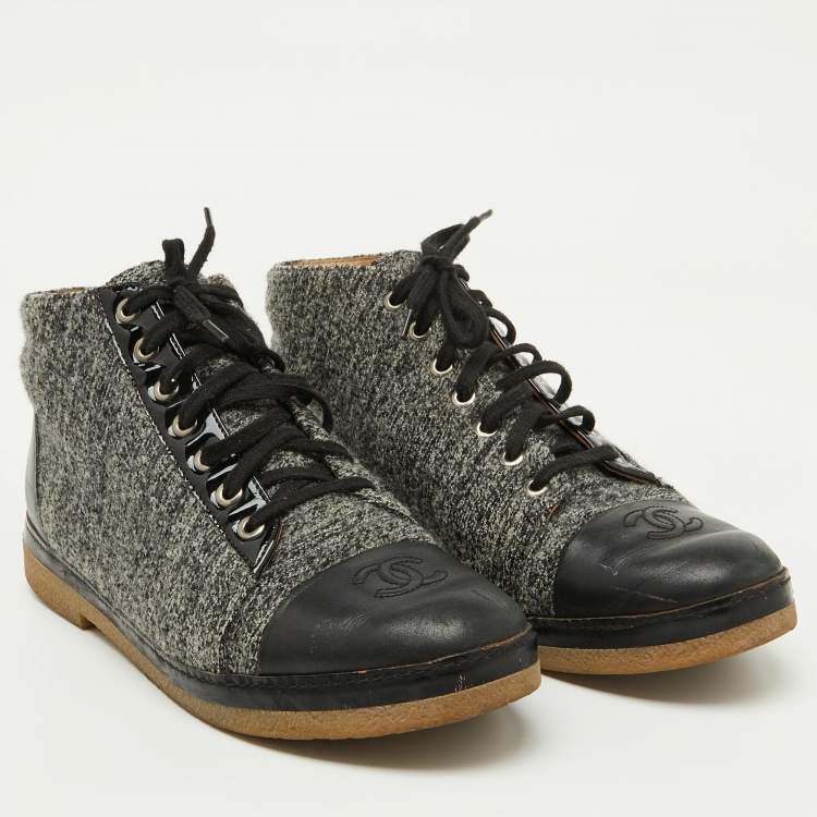 Pre Owned Chanel Grey/Black Tweed and Leather CC Cap Toe High Top Sneakers Size 39.5