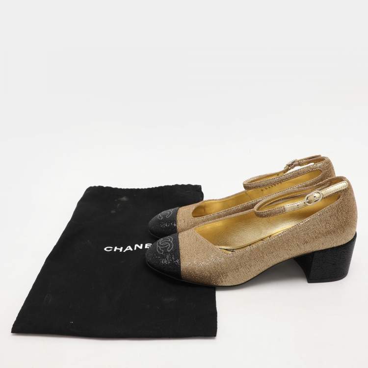 Pre Owned Chanel Gold/Black Lurex Fabric CC Cap Toe Block Heel Pumps Size 36.5