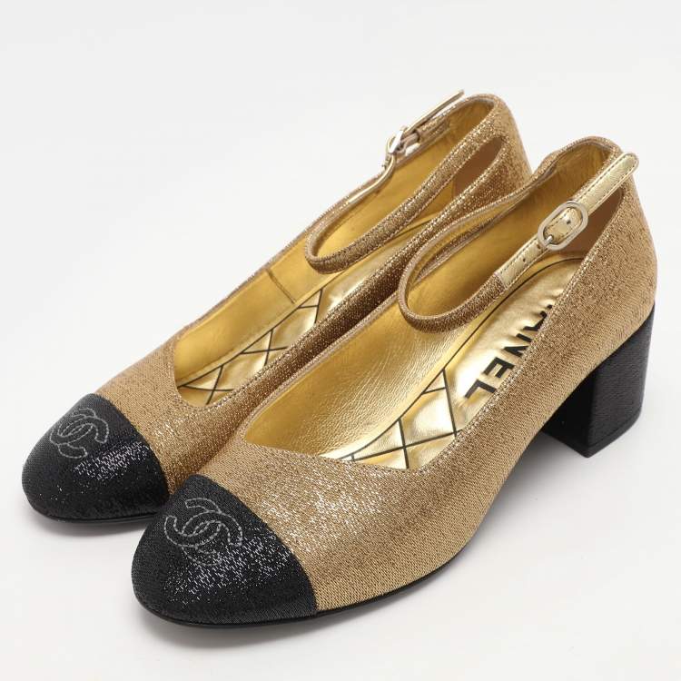 Pre Owned Chanel Gold/Black Lurex Fabric CC Cap Toe Block Heel Pumps Size 36.5