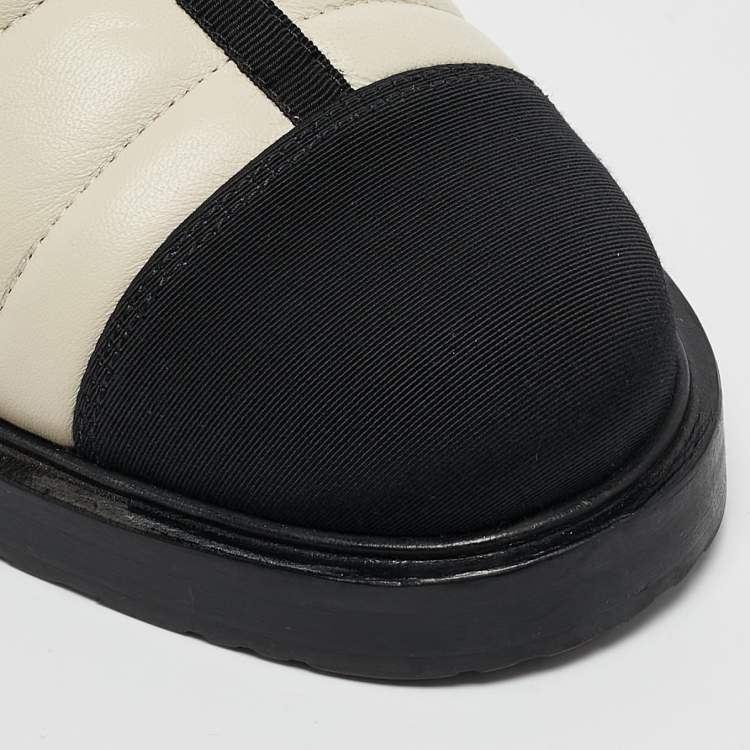 Pre Owned Chanel Cream/Black Quilted Leather and Grosgrain CC Ankle Boots Size 39