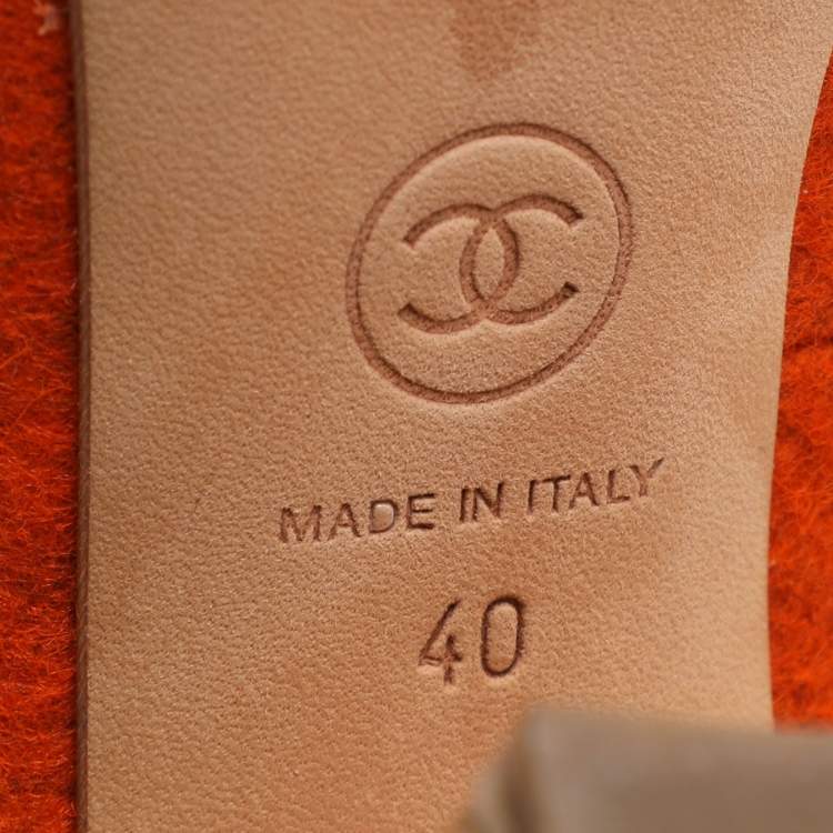Pre Owned Chanel Orange Felt Embellished Quilted Block Heel Pumps Size 40