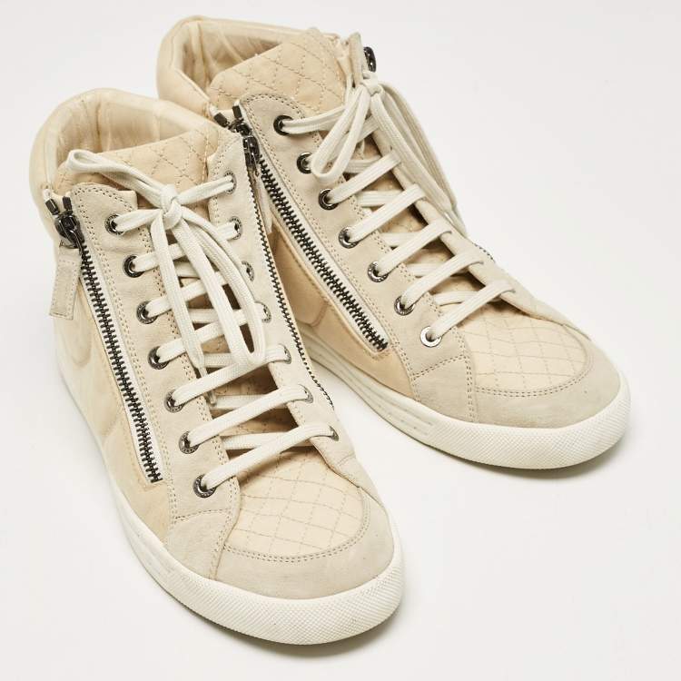 Pre Owned Chanel Cream Fabric and Suede CC Side Zip High Top Sneakers Size 39
