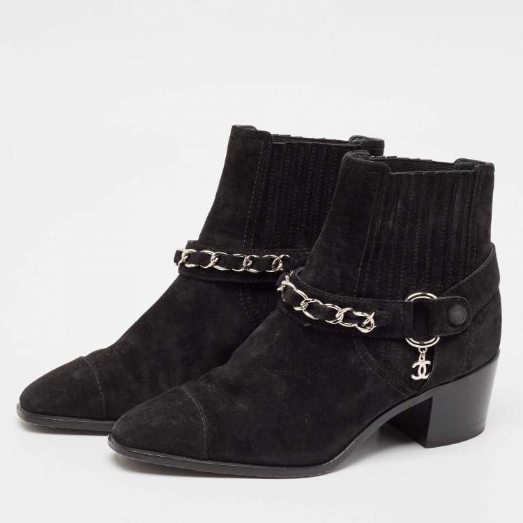 Pre Owned Chanel Black Suede CC Chain Detail Block Ankle Boots Size 35