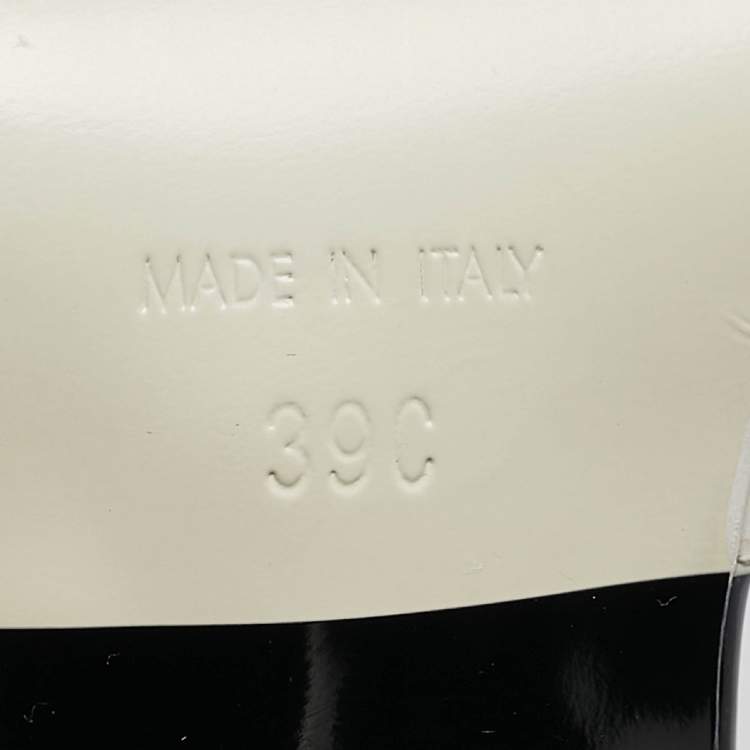 مملوكة مسبقًا Chanel Black Patent Leather Cut Out Ankle Boots Size 39