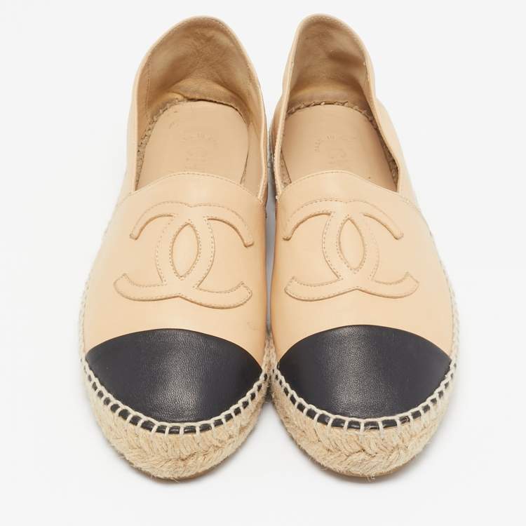 Pre Owned Chanel Beige/Black Leather CC Cap Toe Espadrille Flats Size 38