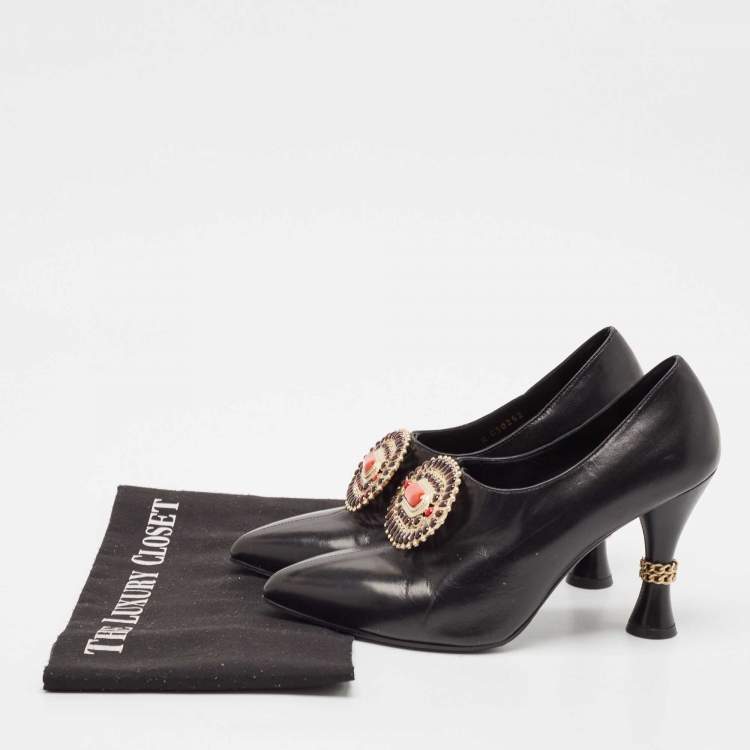 Pre Owned Chanel Black Leather Embellished Pumps Size 37