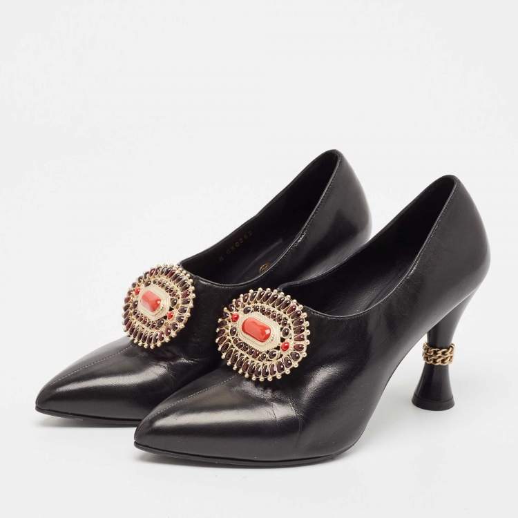 Pre Owned Chanel Black Leather Embellished Pumps Size 37