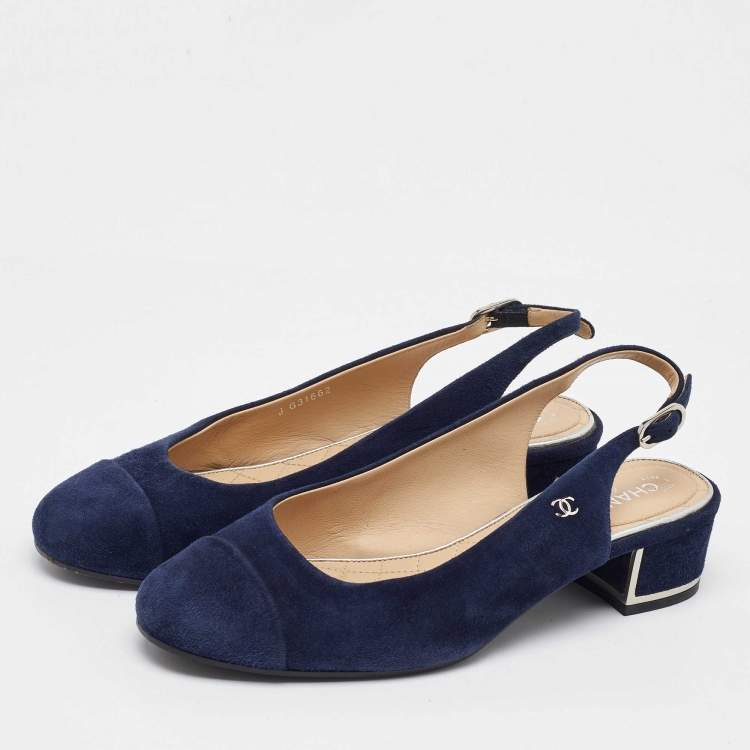 Pre Owned Chanel Navy Blue Suede Cap Toe CC Slingback Pumps Size 38