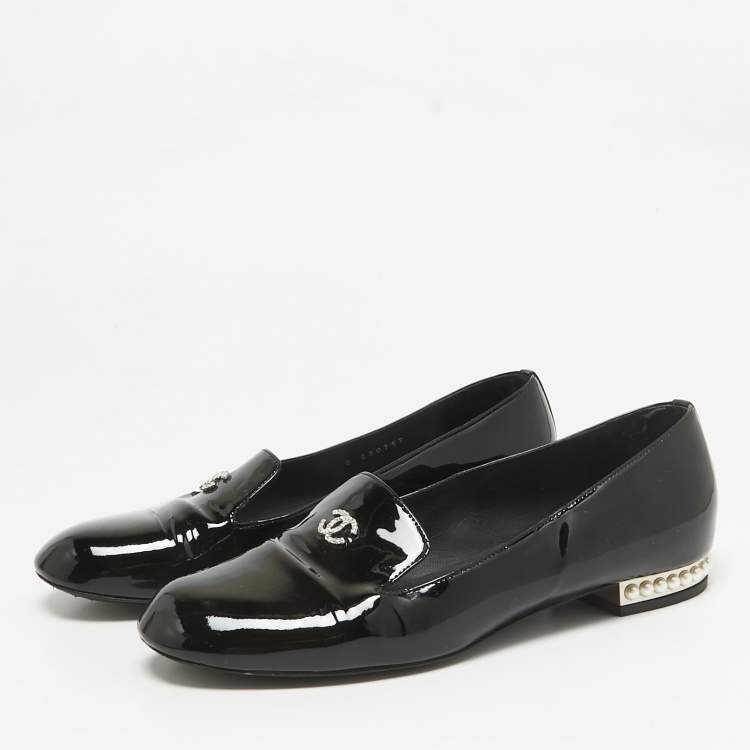 Pre Owned Chanel Black Patent Leather CC Pearl Embellished Smoking Loafers Size 38