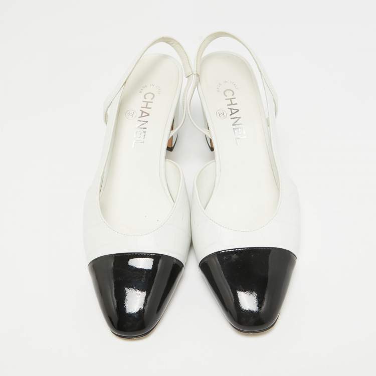 Pre Owned Chanel White/Black Croc Embossed and Patent CC Slingback  Pumps Size 39