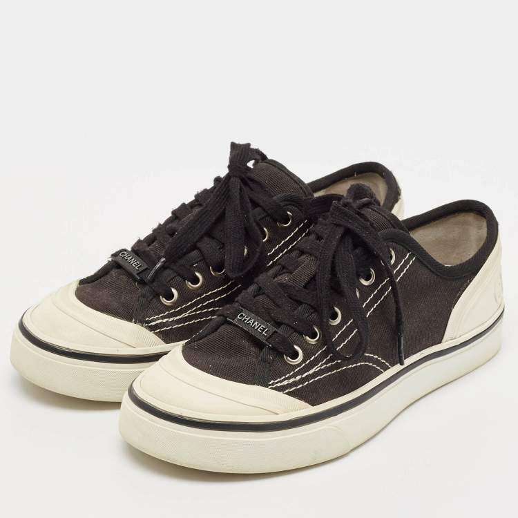 Pre Owned Chanel Black Canvas CC Cap Top Lace Up Sneakers Size 38