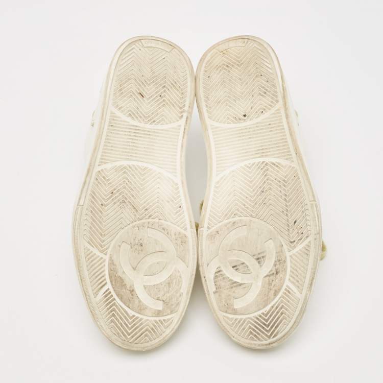 Pre Owned Chanel White Perforated Leather CC Low Top Sneakers Size 38