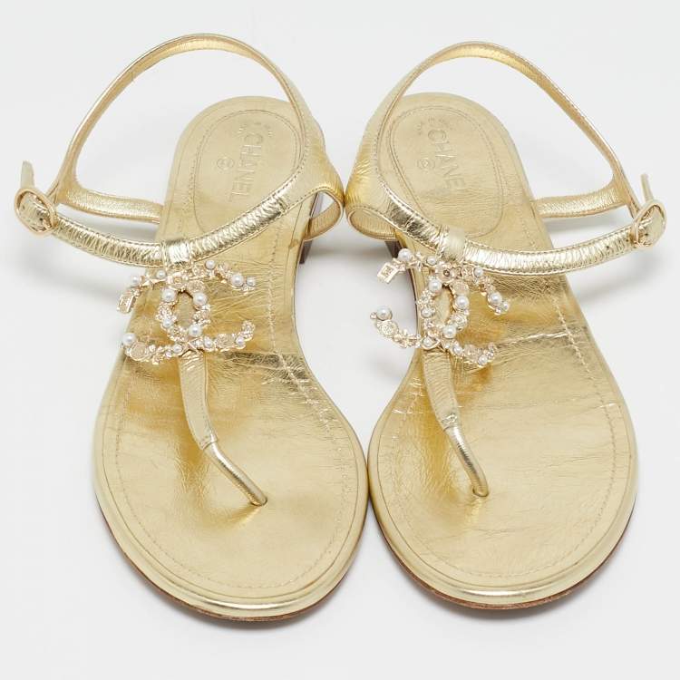 Pre Owned Chanel Gold Leather CC Pearl Embellished Flat Thong Sandals Size 39.5