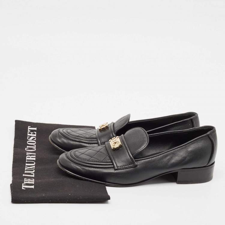 Pre Owned Chanel Black Quilted Leather CC Interlocking Logo Slip On Loafers Size 38