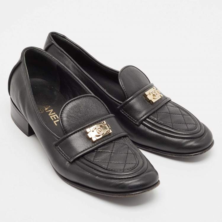 Pre Owned Chanel Black Quilted Leather CC Interlocking Logo Slip On Loafers Size 38