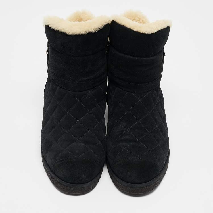 Pre Owned Chanel Black Suede and Shearling Ankle Boots Size 38