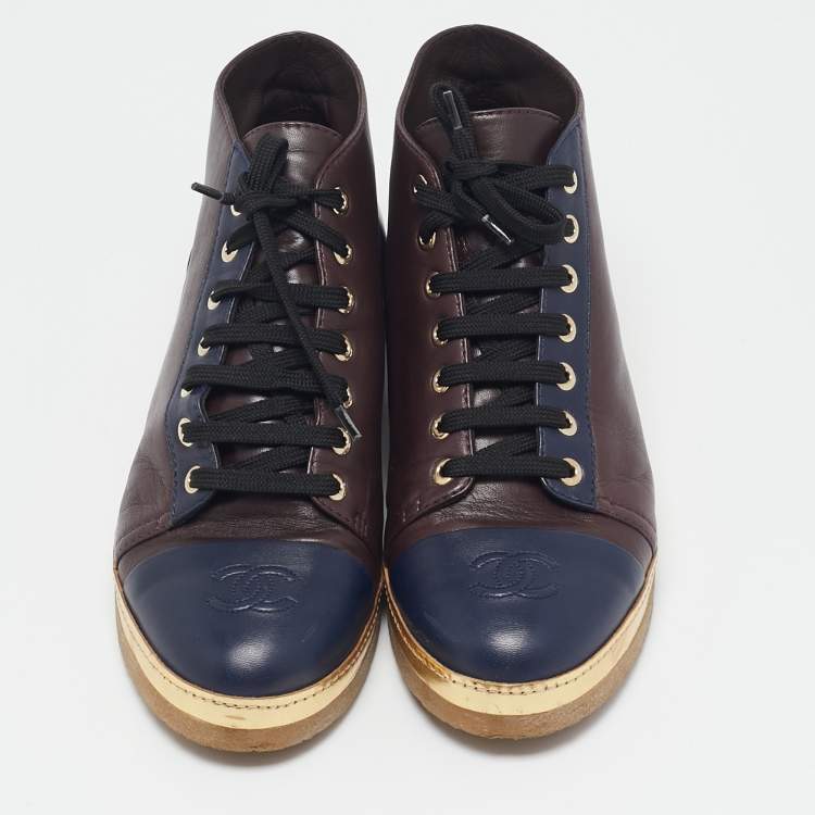 Pre Owned Chanel Blue/Brown Leather CC Cap Toe Ankle Length Boots Size 38.5