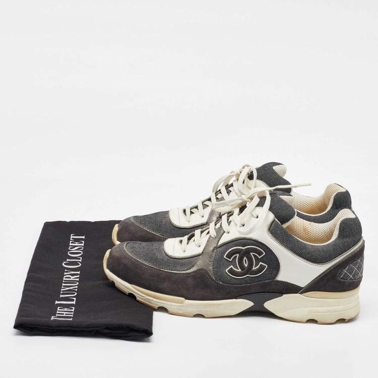 Pre Owned Chanel Grey/White Canvas And Suede CC Logo Lace Up Sneakers Size 42