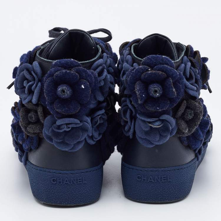 Pre Owned Chanel Black/Blue Leather CC Camellia High Top Sneakers Size 38