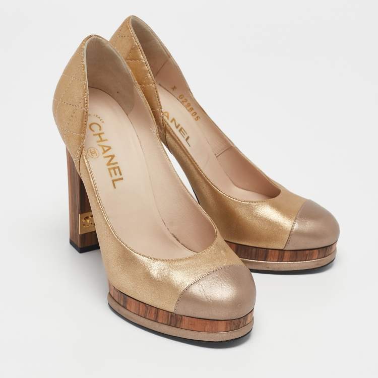 Pre Owned Chanel Metallic Gold/Bronze Quilted Leather CC Platform Pumps Size 38