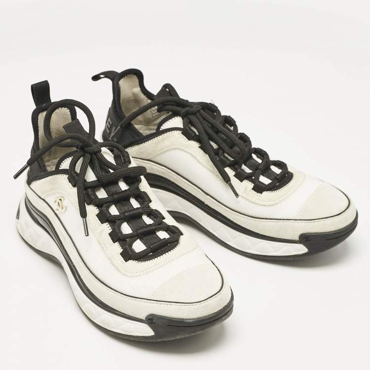 Pre Owned Chanel Grey/White Suede And Nylon CC Low Top Sneakers Size 39