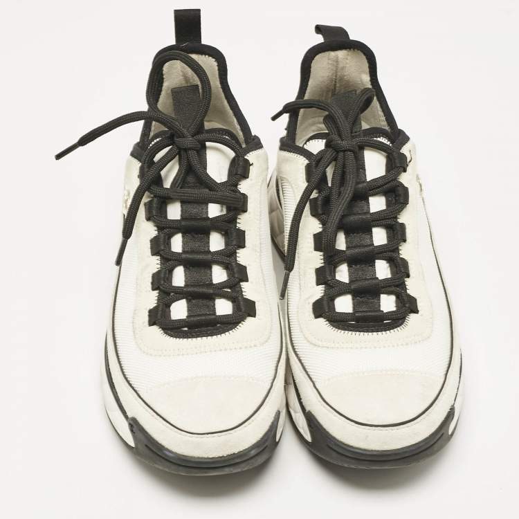 Pre Owned Chanel Grey/White Suede And Nylon CC Low Top Sneakers Size 39