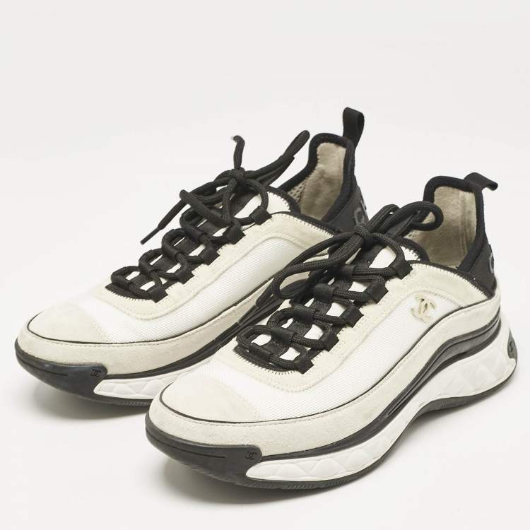Pre Owned Chanel Grey/White Suede And Nylon CC Low Top Sneakers Size 39