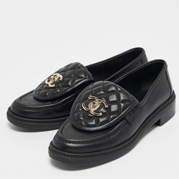 Pre Owned Chanel Black Quilted Leather CC Turnlock Loafers Size 36