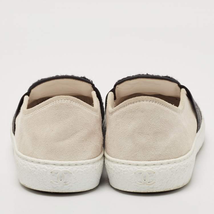 Pre Owned Chanel Black/White Tweed And Suede Slip On Sneakers Size 39
