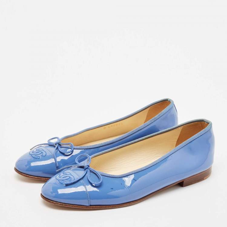 Pre Owned Chanel Blue Patent Leather CC Bow Cap Toe Ballet Flats Size 39