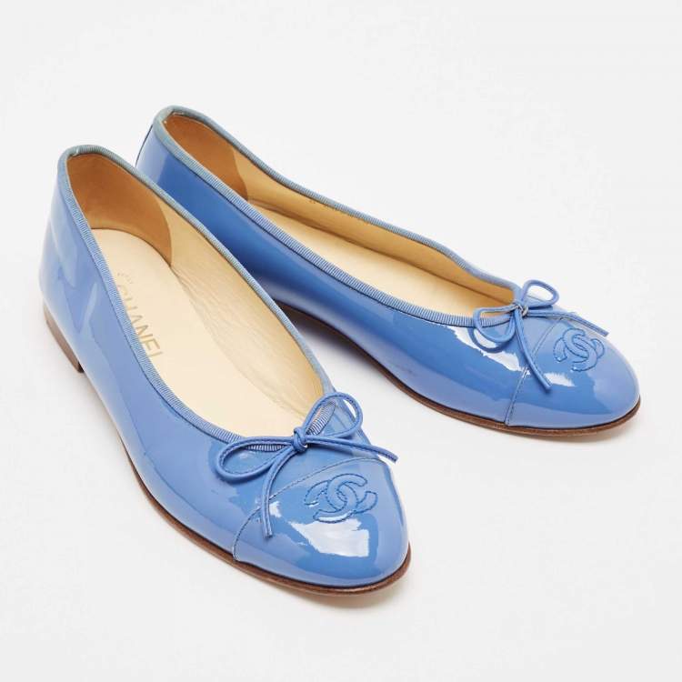 Pre Owned Chanel Blue Patent Leather CC Bow Cap Toe Ballet Flats Size 39