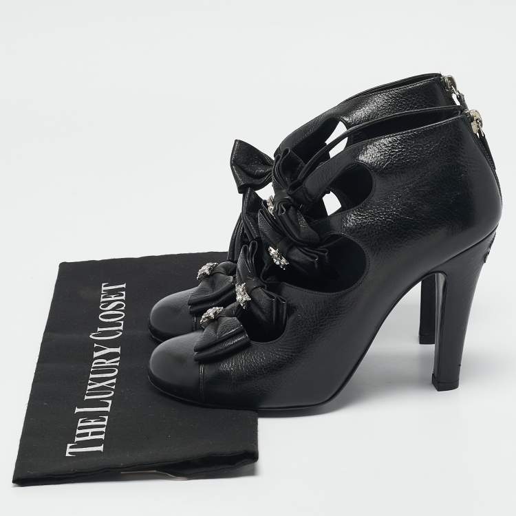 Pre Owned Chanel Black Leather Crystal Star Bow Booties Size 39.5