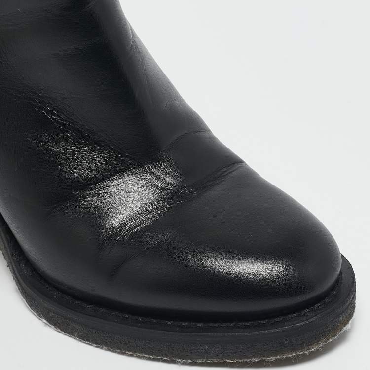 مملوكة مسبقًا Chanel Dark Black Leather CC Turn-Lock Block Heel Ankle Boots Size 38.5