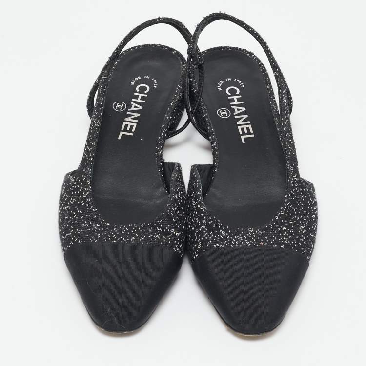 Pre Owned Chanel White/Black Tweed and Canvas CC Toe Slingback Sandals Size 38.5