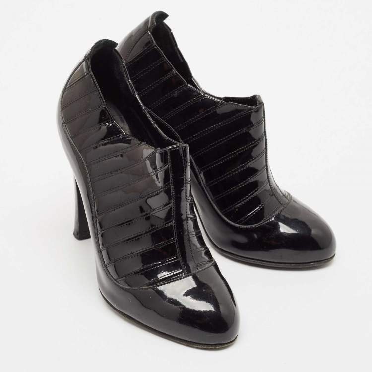 Pre Owned Chanel Black Patent Leather New York Ribbed Ankle Booties Size 37