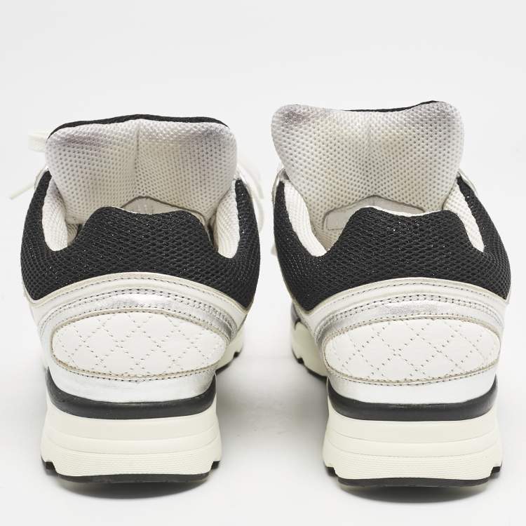 Pre Owned Chanel Black/White Leather and Mesh CC Interlocking Logo Low Top Sneakers Size 37.5