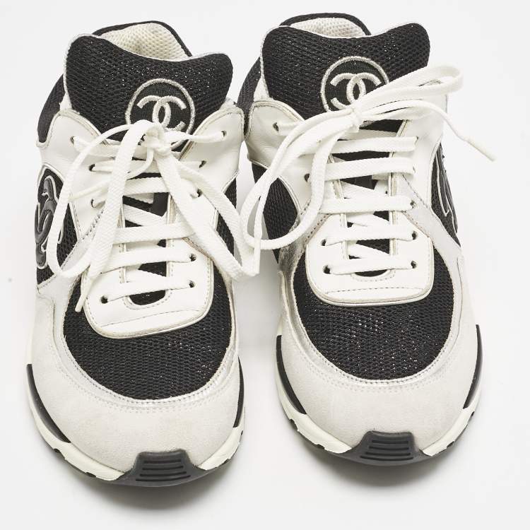 Pre Owned Chanel Black/White Leather and Mesh CC Interlocking Logo Low Top Sneakers Size 37.5
